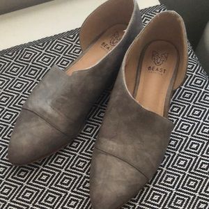 Beast Fashion Grey Faux Leather Cutout Slip on Ankle Bootie size 8